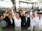 Группа исследователей из Университета Хиросимы вместе с основателем корпорации ABI